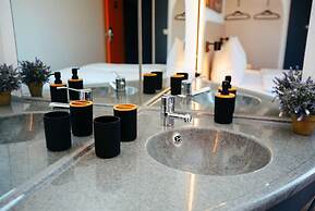 Magnet Hotel