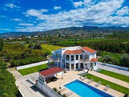 Villa Lefkos in Argaka