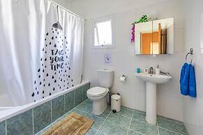 Argiro Bright Villa in Pernera