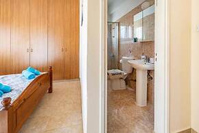 Argiro Bright Villa in Pernera