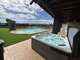 Villa Ballena Azul in Teguise