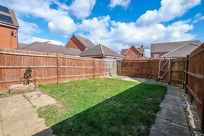 Stylish 3 Bedroom Home with Garden