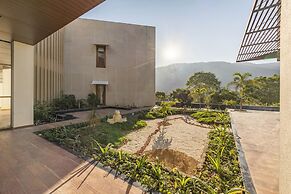 ELIVAAS Prive Kvanya Mansion with Pool