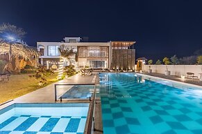 ELIVAAS Prive Kvanya Mansion with Pool