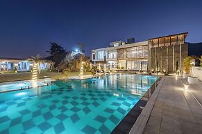 ELIVAAS Prive Kvanya Mansion with Pool
