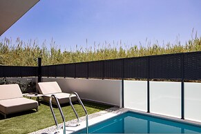 Villasaints II Elegant Pool Villa Near Beach