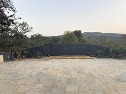 Bindiga Peak Resorts