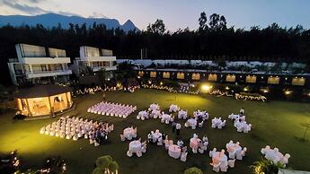 Bindiga Peak Resorts