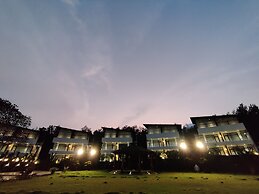 Bindiga Peak Resorts