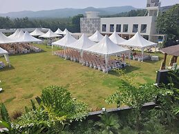 Bindiga Peak Resorts