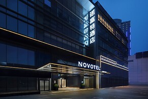 Novotel Dalian Zhongshan Square