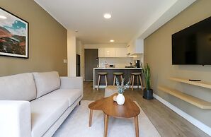 w Amazing Chic 1BR w Balcony in San Isidro