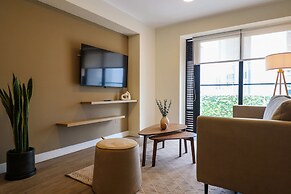 w Amazing Chic 1BR w Balcony in San Isidro
