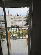 Oleander, Three-bedroom Apt in Trogir