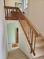 Oleander, Three-bedroom Apt in Trogir