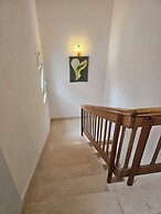 Oleander, Three-bedroom Apt in Trogir