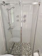 Oleander, Three-bedroom Apt in Trogir
