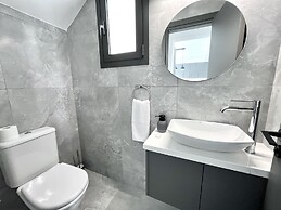 148 LIM - Stay Lumiere House