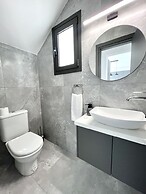 148 LIM - Stay Lumiere House