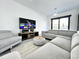 148 LIM - Stay Lumiere House