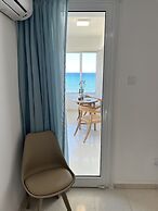 39 LCA - Stay Makenzie View Apartment
