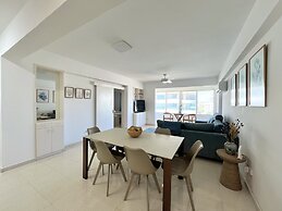 39 LCA - Stay Makenzie View Apartment