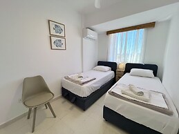 39 LCA - Stay Makenzie View Apartment