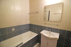 43 PAP - Stay Iris Apartment