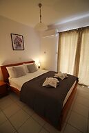 43 PAP - Stay Iris Apartment