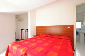 Familiar Flat With Balcony