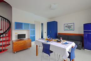 Spacious and Comfy Flat With Balcony
