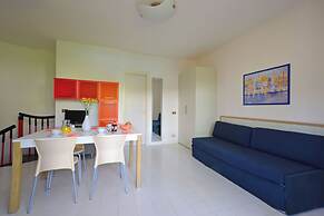 Bright Apartment With Balcony