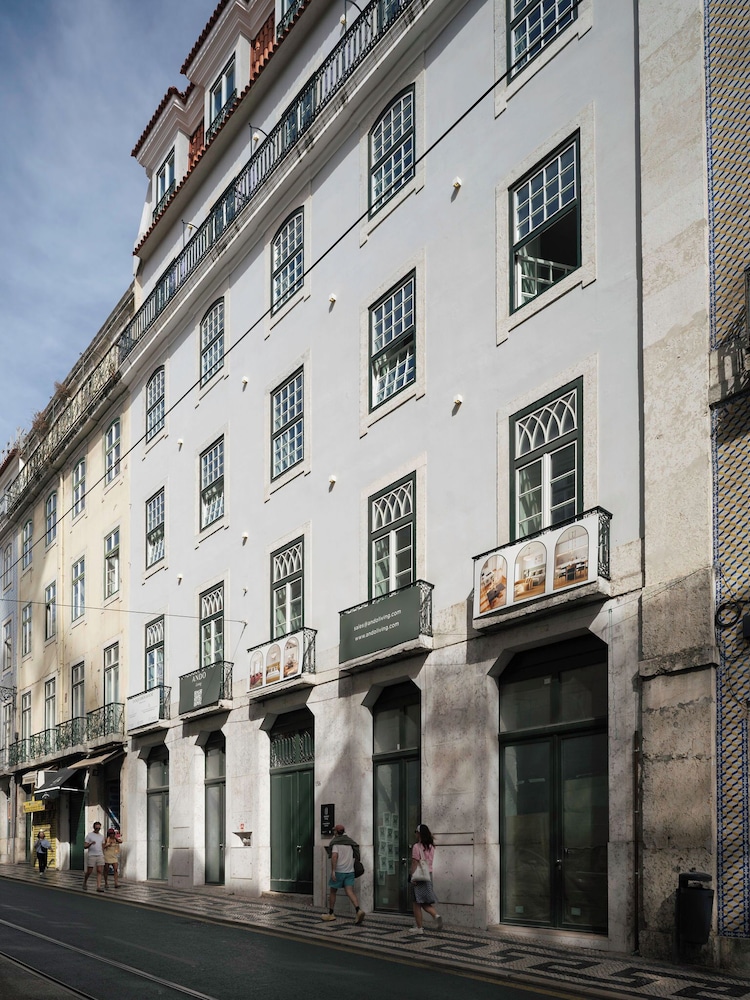 Ando Living - Fanqueiros House