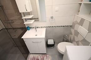 2 Bdr Seaview Apartment Budva