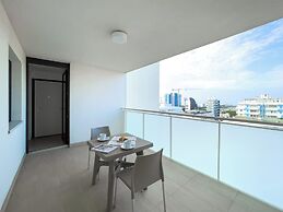Beachside Flat Equipped With Everything you Need