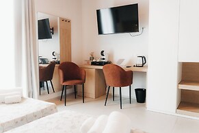Sirenuse Suites Boutique ApartHotel RTA