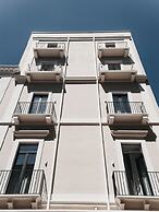 Sirenuse Suites Boutique ApartHotel RTA