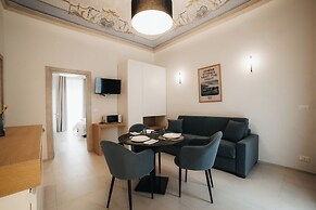 Sirenuse Suites Boutique ApartHotel RTA