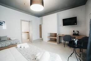 Sirenuse Suites Boutique ApartHotel RTA