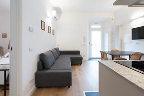 Cernobbio Center - Modern Apartment with Parking