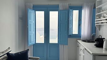 Santorini Theasis Suites