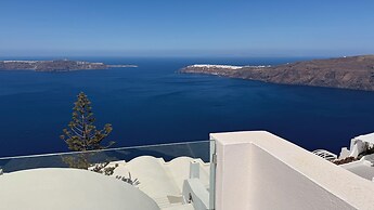 Santorini Theasis Suites