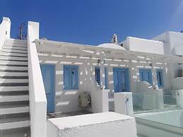 Santorini Theasis Suites