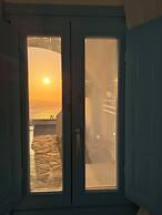 Santorini Theasis Suites