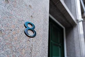 8 Stanley Street
