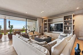 Oceanfront Apartments with Great Views
