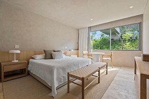 Oceanfront Apartments with Great Views