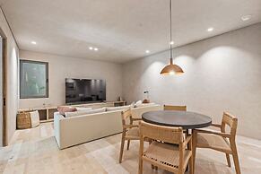 Oceanfront Apartments with Great Views