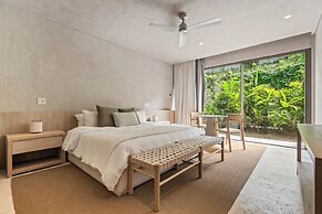 Oceanfront Apartments with Great Views