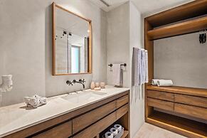 Oceanfront Apartments with Great Views